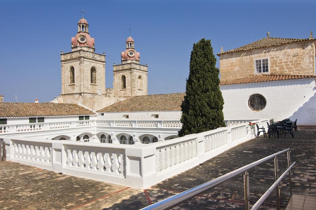 Hostel Grupoandria El Claustre De Ciutadella - Hospederia Exterior foto
